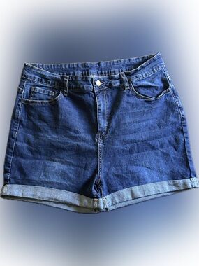SHEIN Dark Blue Rolled Hem Denim Shorts